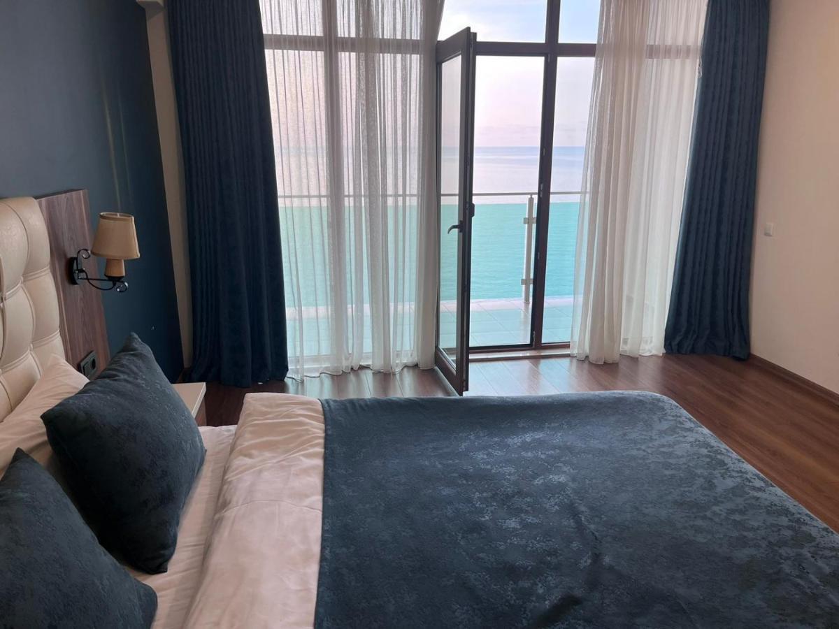 The Fresh Wave Hotel 巴统 外观 照片
