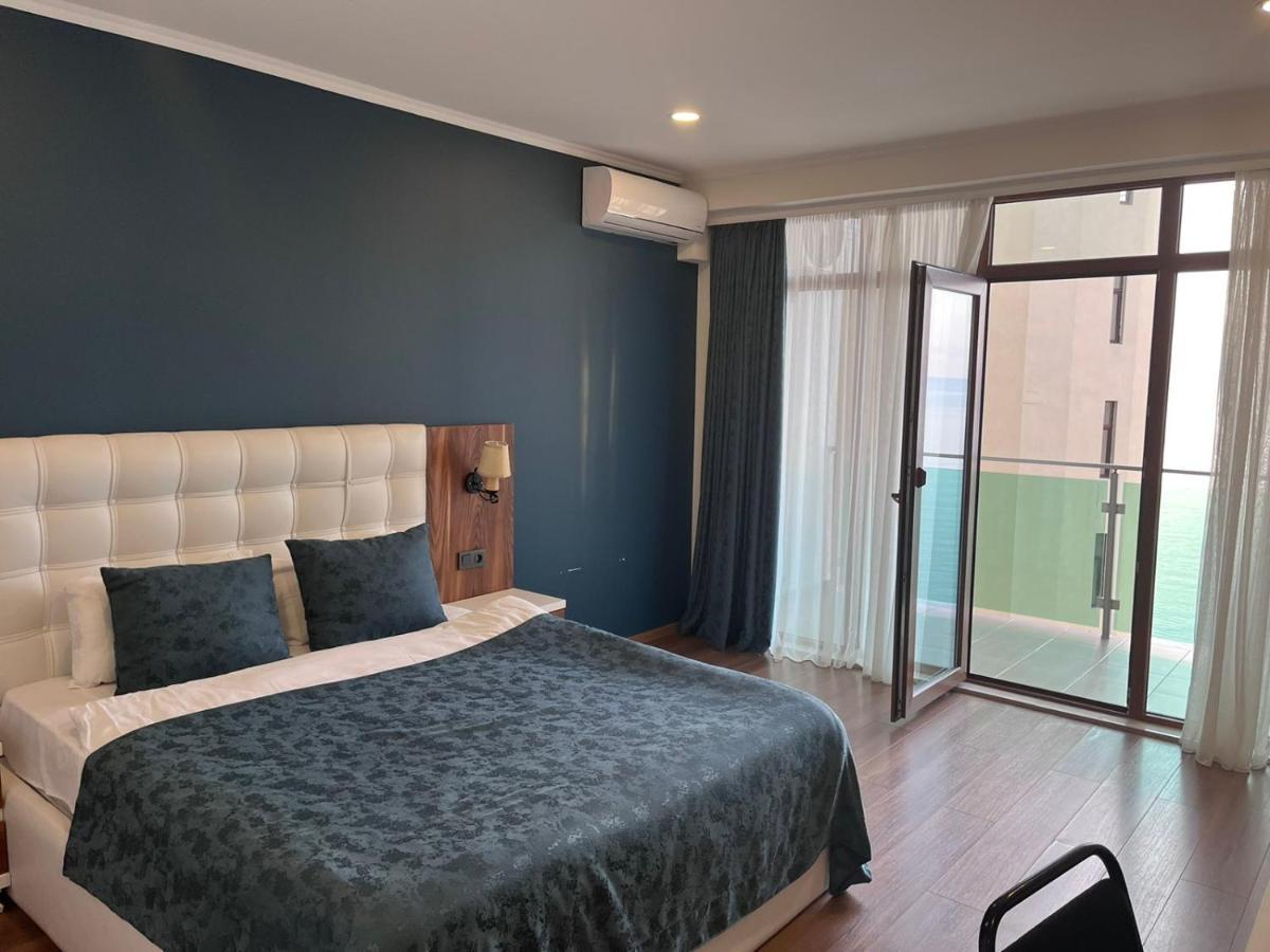 The Fresh Wave Hotel 巴统 外观 照片