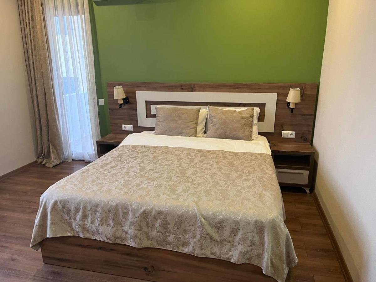 The Fresh Wave Hotel 巴统 外观 照片
