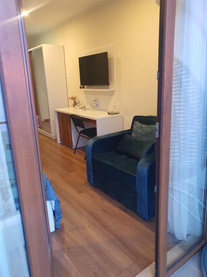 The Fresh Wave Hotel 巴统 外观 照片